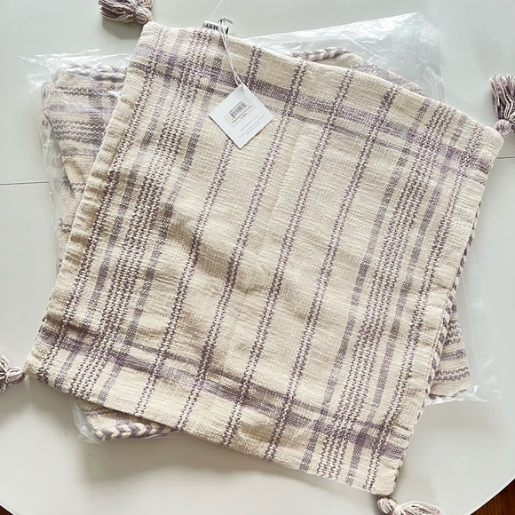 Serena and Lily Ridge Stripe Pillow Cover 12x21  *Brand New* - Picture 4 of 6